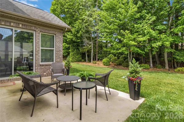 $899,900 | 8070 Clems Branch Road, Fort Mill, SC 29707