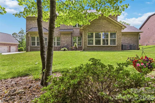 $899,900 | 8070 Clems Branch Road, Fort Mill, SC 29707