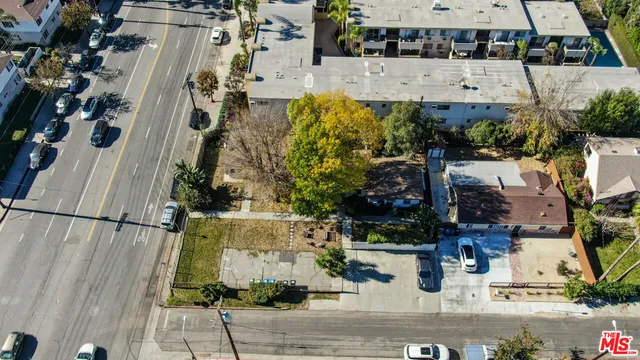 $2,000,000 | 11903 Burbank Boulevard, Valley Village, CA 91607