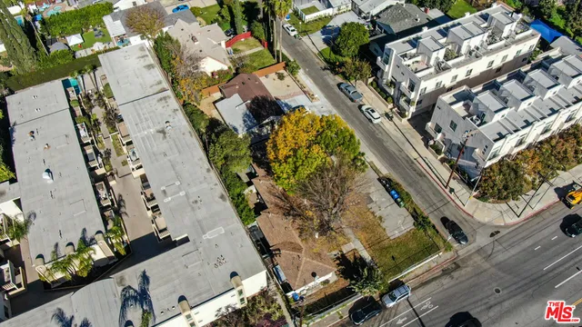 $2,000,000 | 11903 Burbank Boulevard, Valley Village, CA 91607