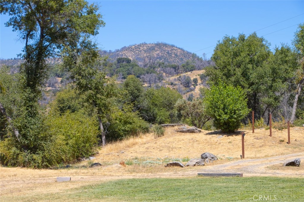 5641B Darrah Road Mariposa, CA 95338 - Photo 45 of 55 a view of a backyard of the house