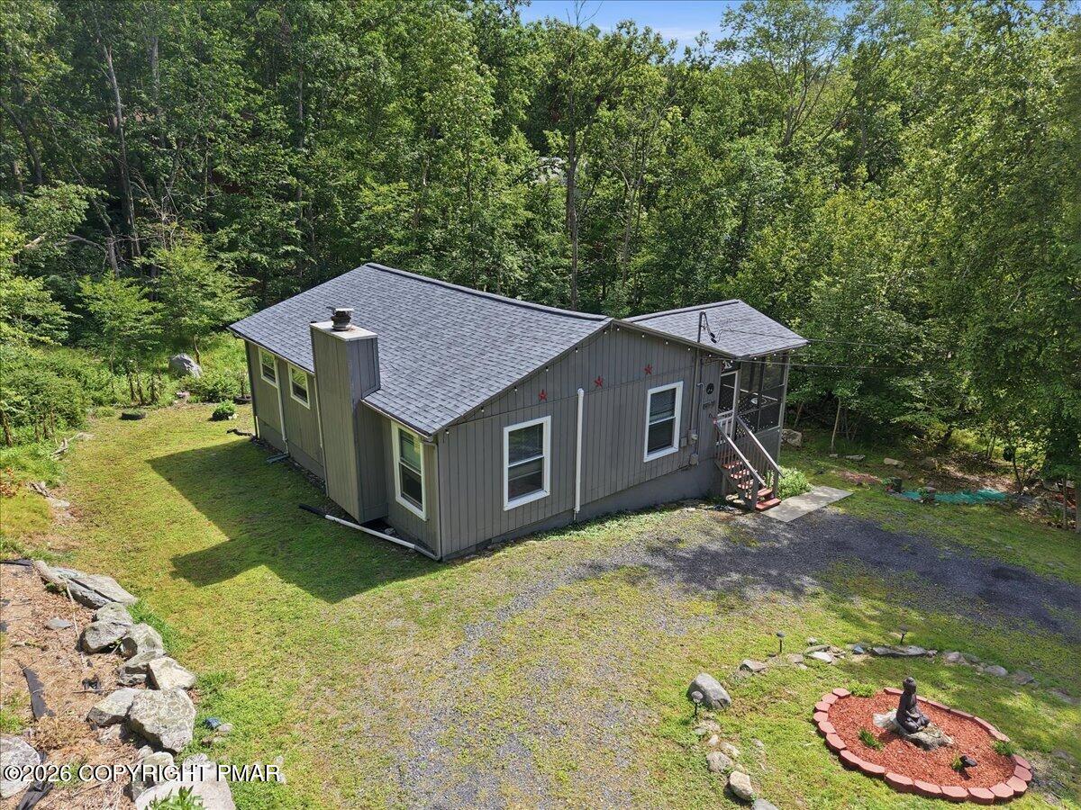 109 Stuart Place Bushkill, PA 18324 - Photo 3 of 52 04-041_dji_fly_20260803_152418_0746_1785