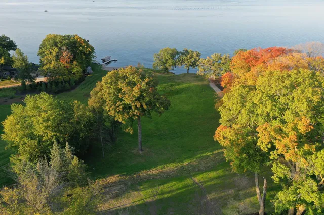 $2,335,000 | 4894 Bridgevine Way, Independence, MN 55359