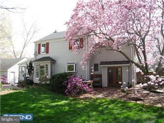10 Wendover Road Yardley, PA 19067 - Photo 11 of 12 Exterior Back