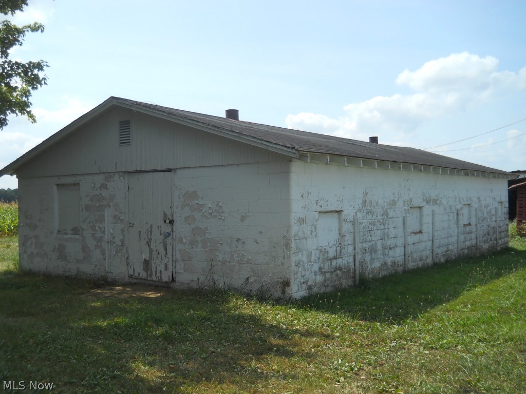 16856 Mumford Road Burton, OH 44021 - Photo 10 of 12 Gallery Image 10
