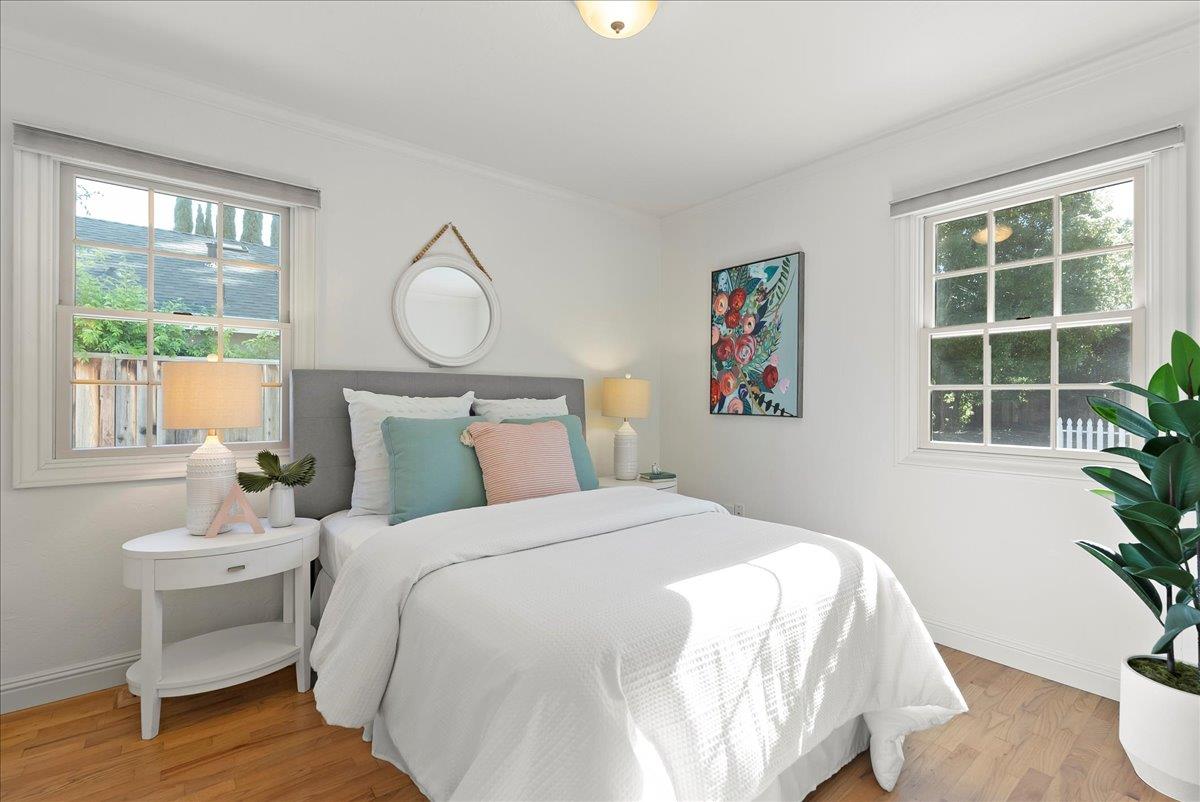 121 Jane Ann Way Campbell, CA 95008 - Photo 17 of 38 a bedroom with a bed and a window