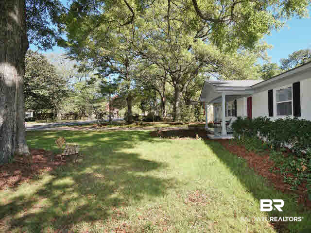 415 South Section Street Fairhope, AL 36532 - Photo 2 of 23