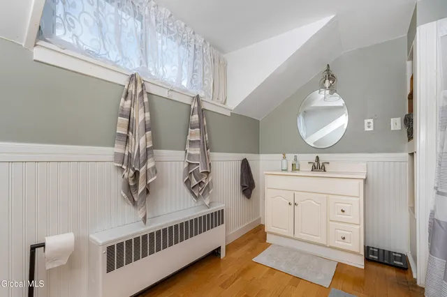 $949,900 | 5922-5926 Highway 81, Greenville, NY 12083