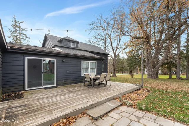 $949,900 | 5922-5926 Highway 81, Greenville, NY 12083