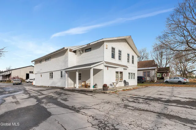 $949,900 | 5922-5926 Highway 81, Greenville, NY 12083