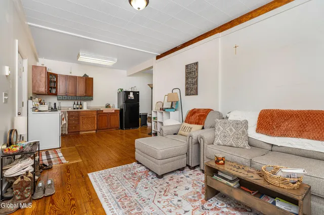 $949,900 | 5922-5926 Highway 81, Greenville, NY 12083