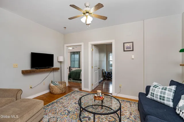 $949,900 | 5922-5926 Highway 81, Greenville, NY 12083