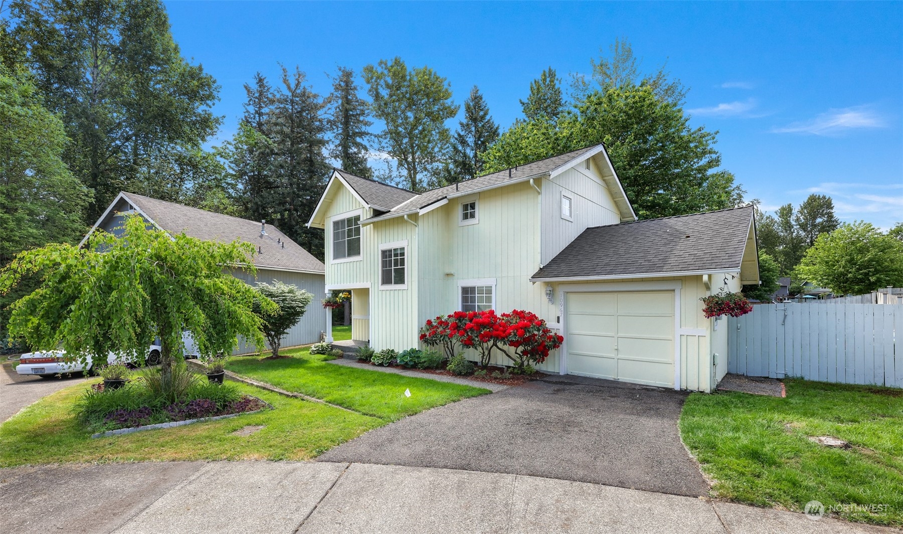 10967 Southeast 169th Place Renton, WA 98055 - Photo 2 of 40 Gallery Image 2