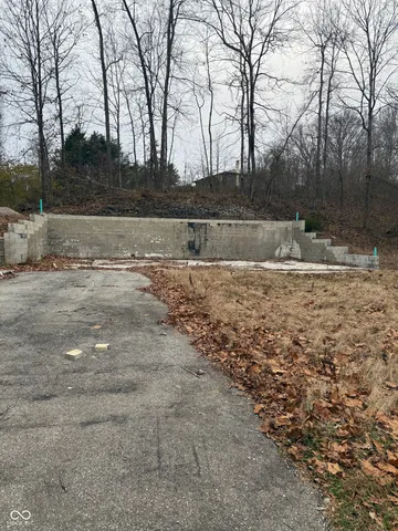 $79,999 | 950 West Base Road, North Vernon, IN 47265