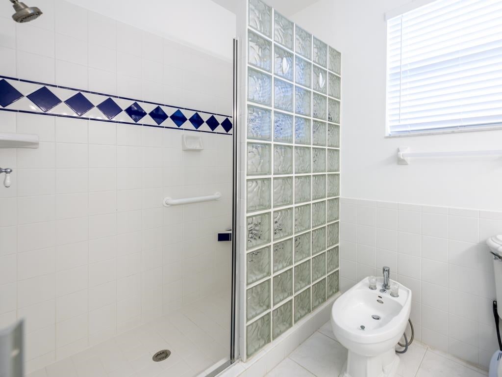 579 Rabbit Road Sanibel, FL 33957 - Photo 16 of 46 Gallery Image 16