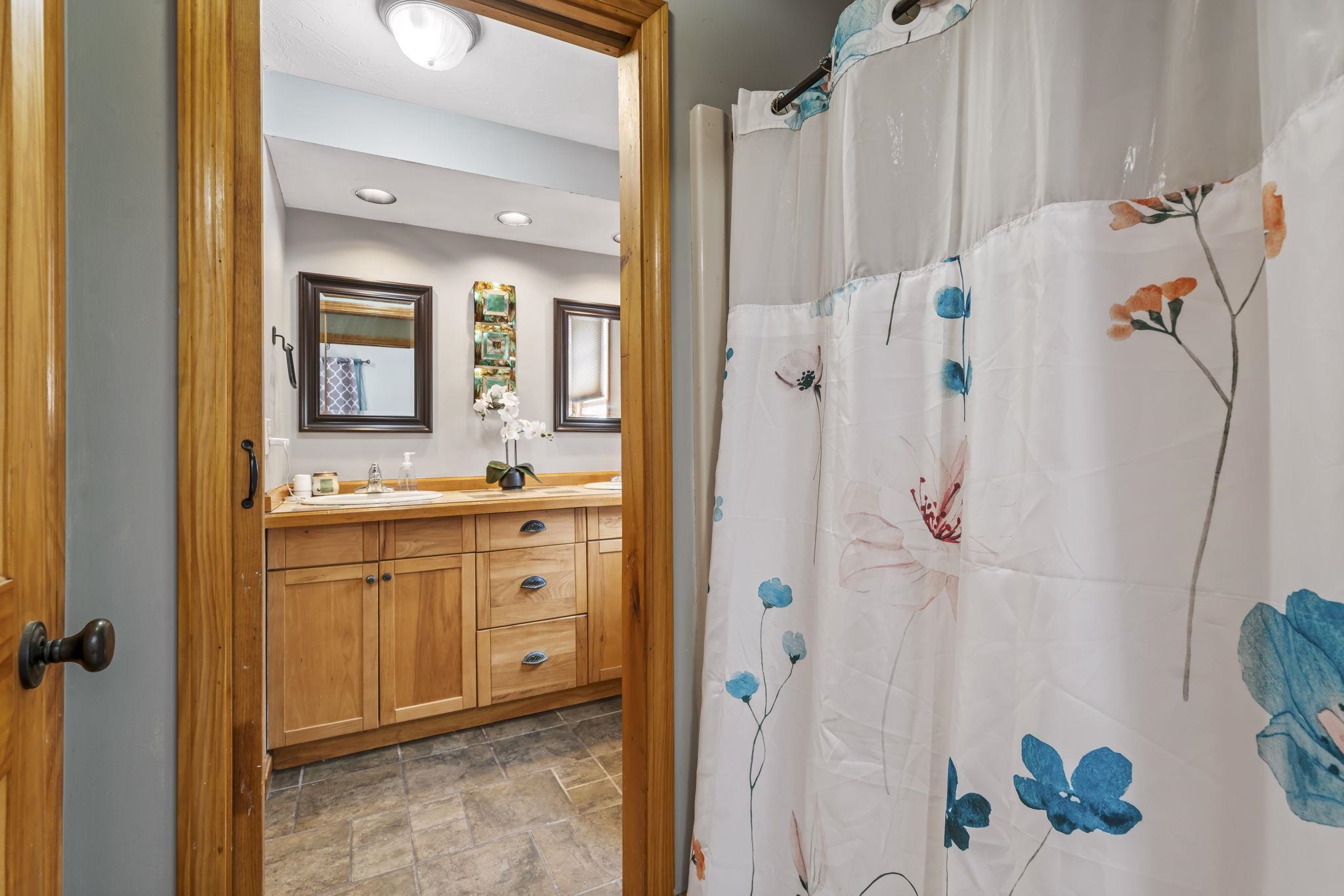 40 Nivelle Street Concord, NH 03301 - Photo 11 of 27