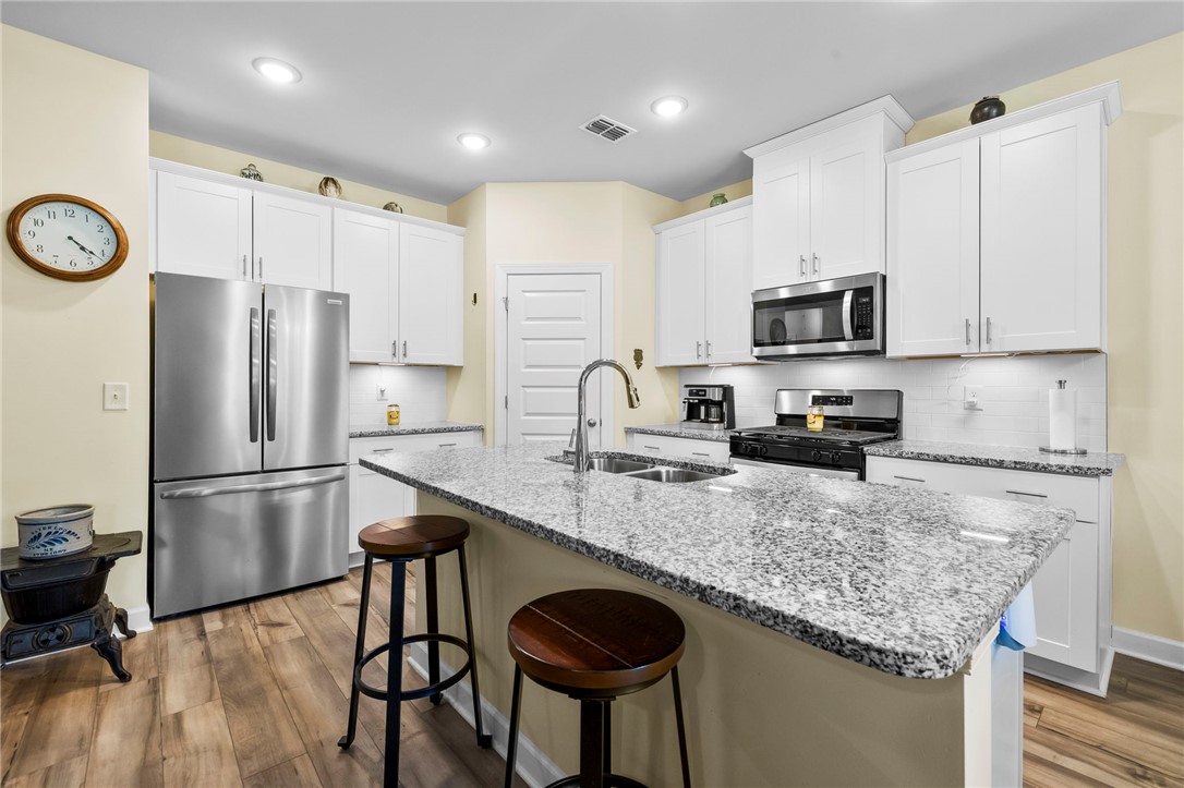 114 Layken Drive Fountain Inn, SC 29644 - Photo 8 of 46