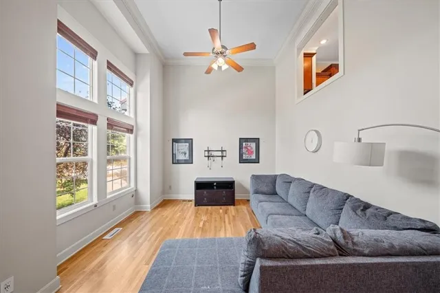 $375,000 | 2911 Gentry Park, Kansas City, MO 64116