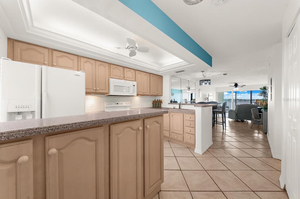 8911 Midnight Pass Road, Unit 511 Sarasota, FL 34242 - Photo 4 of 78 Gallery Image 4