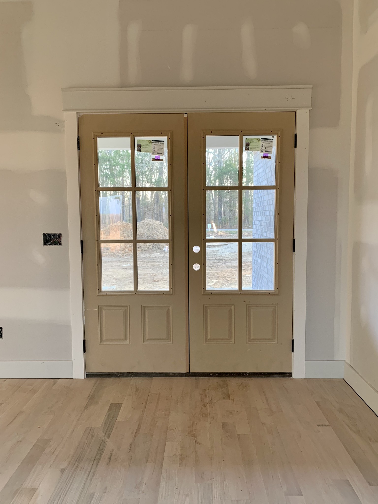 728 White Road Portland, TN 37148 - Photo 5 of 15 an empty room with window