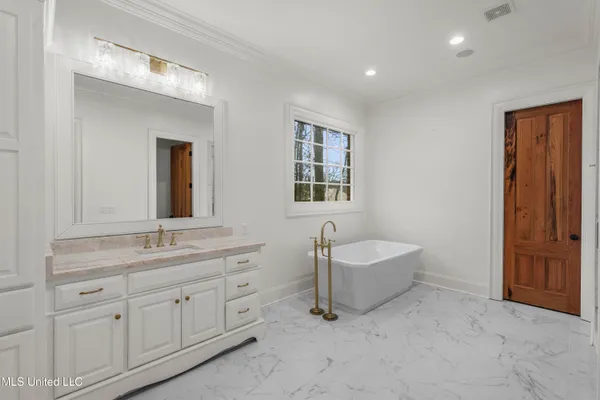 $1,445,000 | 103 Cherry Laurel Lane, Ridgeland, MS 39157