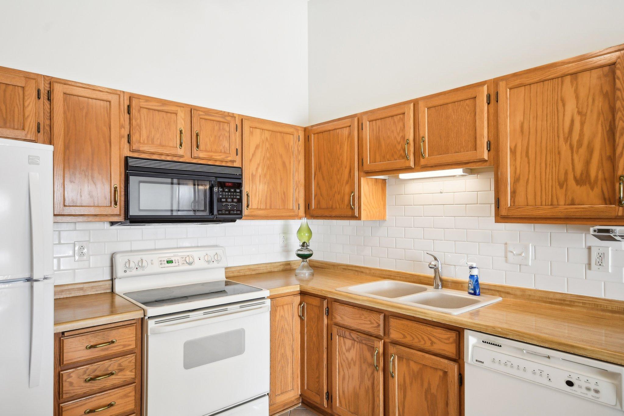 2513 Sumac Ridge White Bear Lake, MN 55110 - Photo 11 of 44 Gallery Image 11