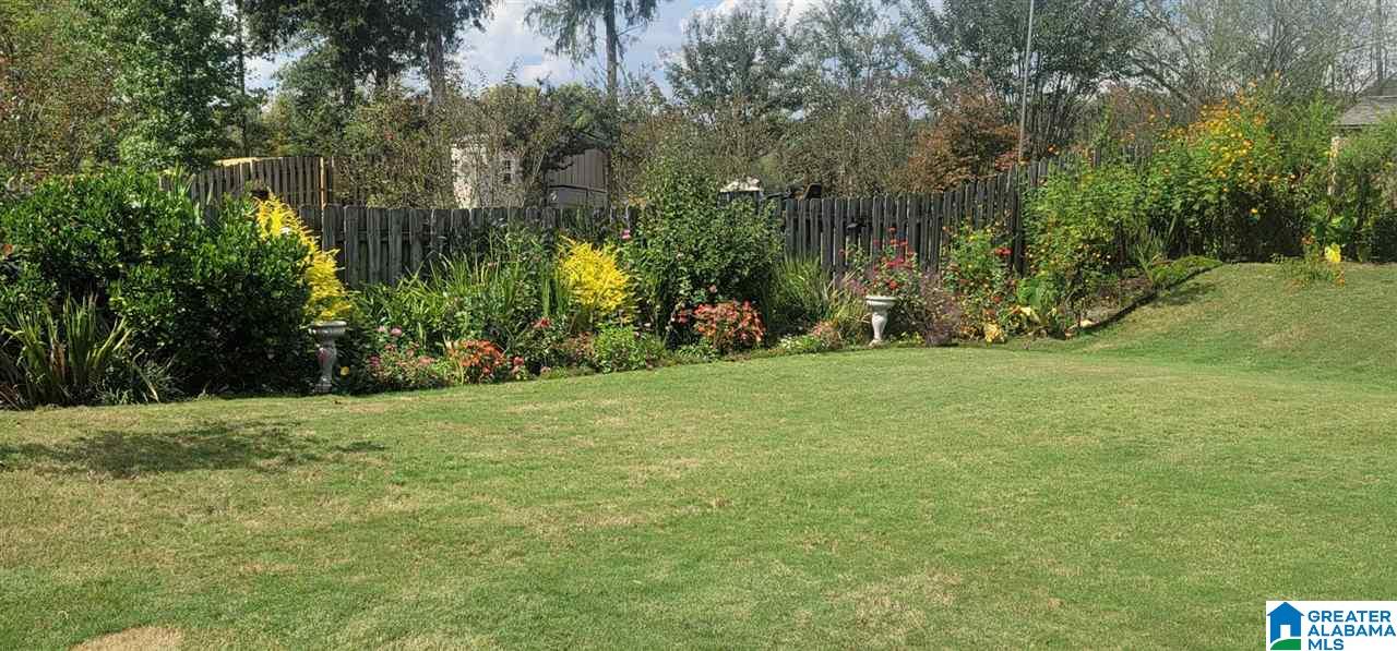 128 Tanglewood Drive Alabaster, AL 35007 - Photo 3 of 31