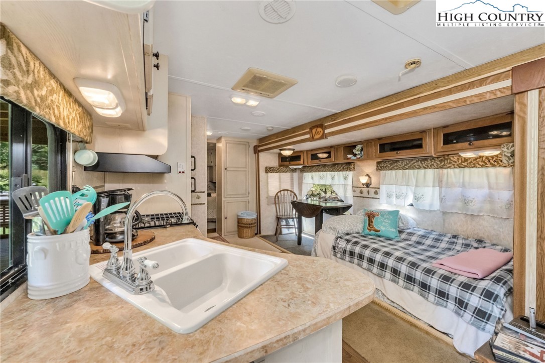 2314 North Fork New River Road Lansing, NC 28643 - Photo 15 of 50