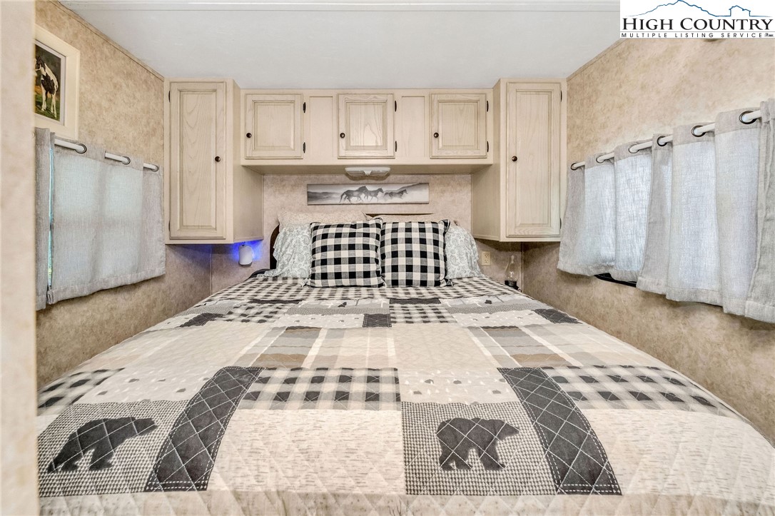 2314 North Fork New River Road Lansing, NC 28643 - Photo 19 of 50