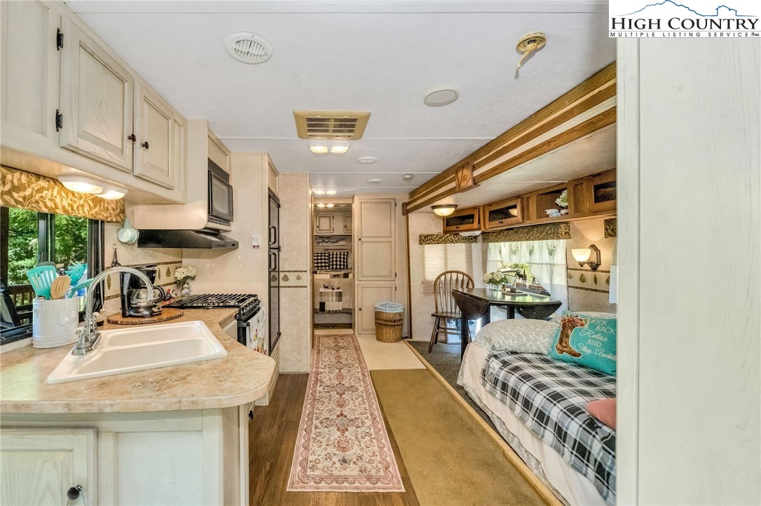 2314 North Fork New River Road Lansing, NC 28643 - Photo 25 of 50