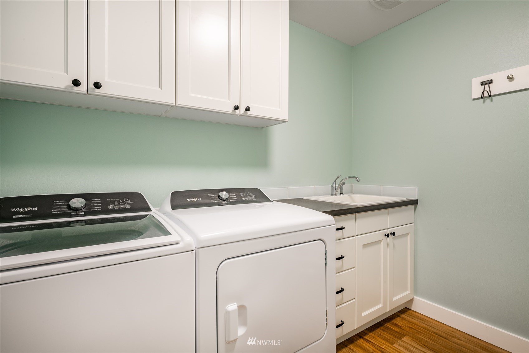 409 Amareen Court Nooksack, WA 98276 - Photo 23 of 35 a utility room with dryer and washer