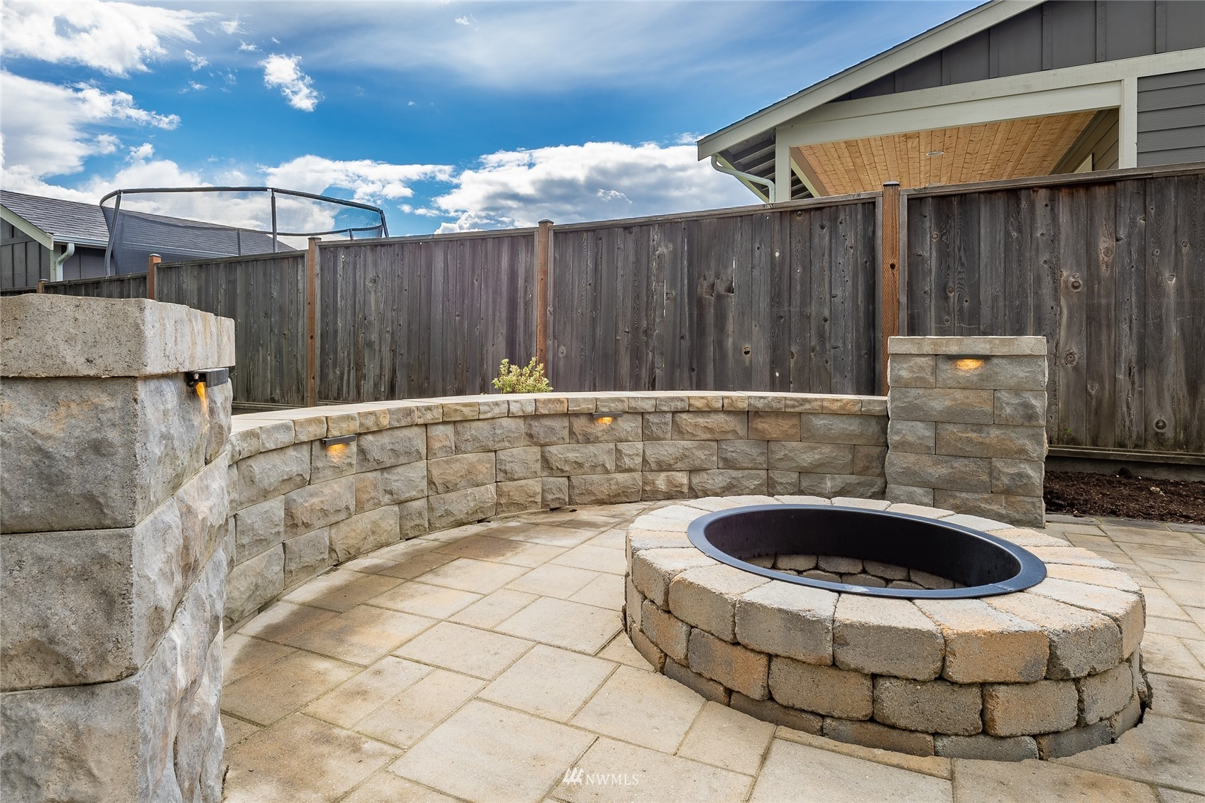 409 Amareen Court Nooksack, WA 98276 - Photo 33 of 35 a bathroom with a sink and bathtub