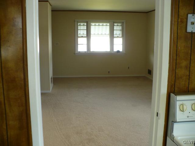 1327 Catasauqua Road Bethlehem, PA 18017 - Photo 4 of 4 Gallery Image 4