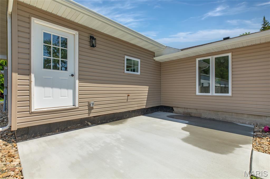 503 West Chestnut Street Gillespie, IL 62033 - Photo 12 of 41
