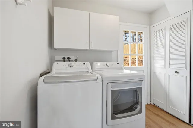 $799,000 | 6906 Sprouse Court, Springfield, VA 22153