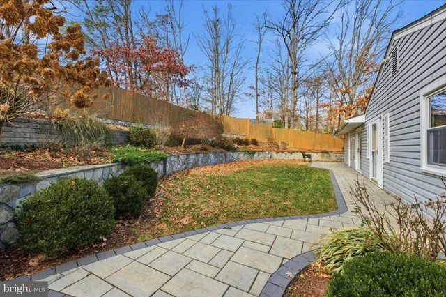 $799,000 | 6906 Sprouse Court, Springfield, VA 22153