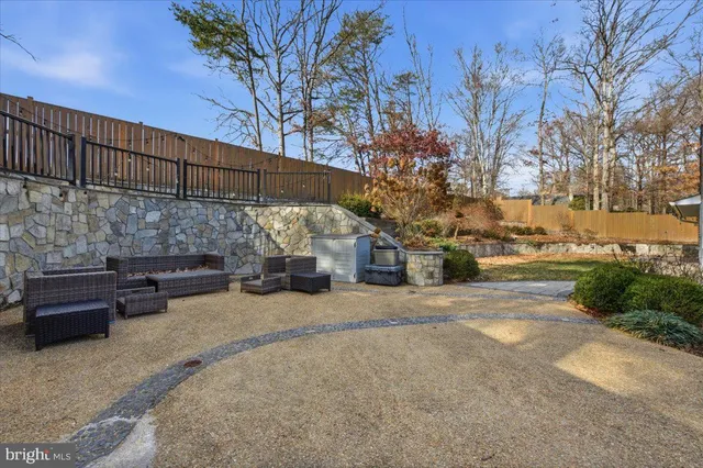 $799,000 | 6906 Sprouse Court, Springfield, VA 22153