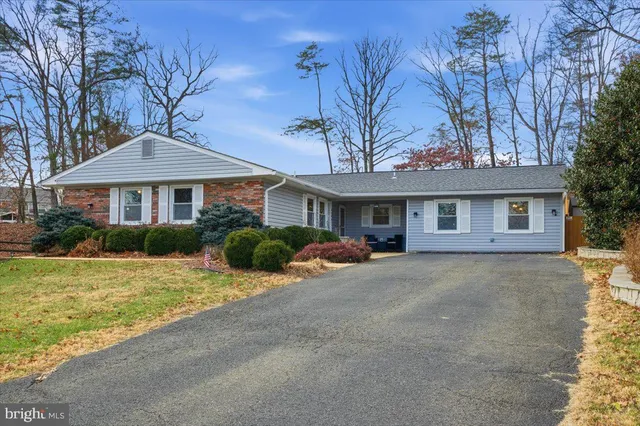 $799,000 | 6906 Sprouse Court, Springfield, VA 22153