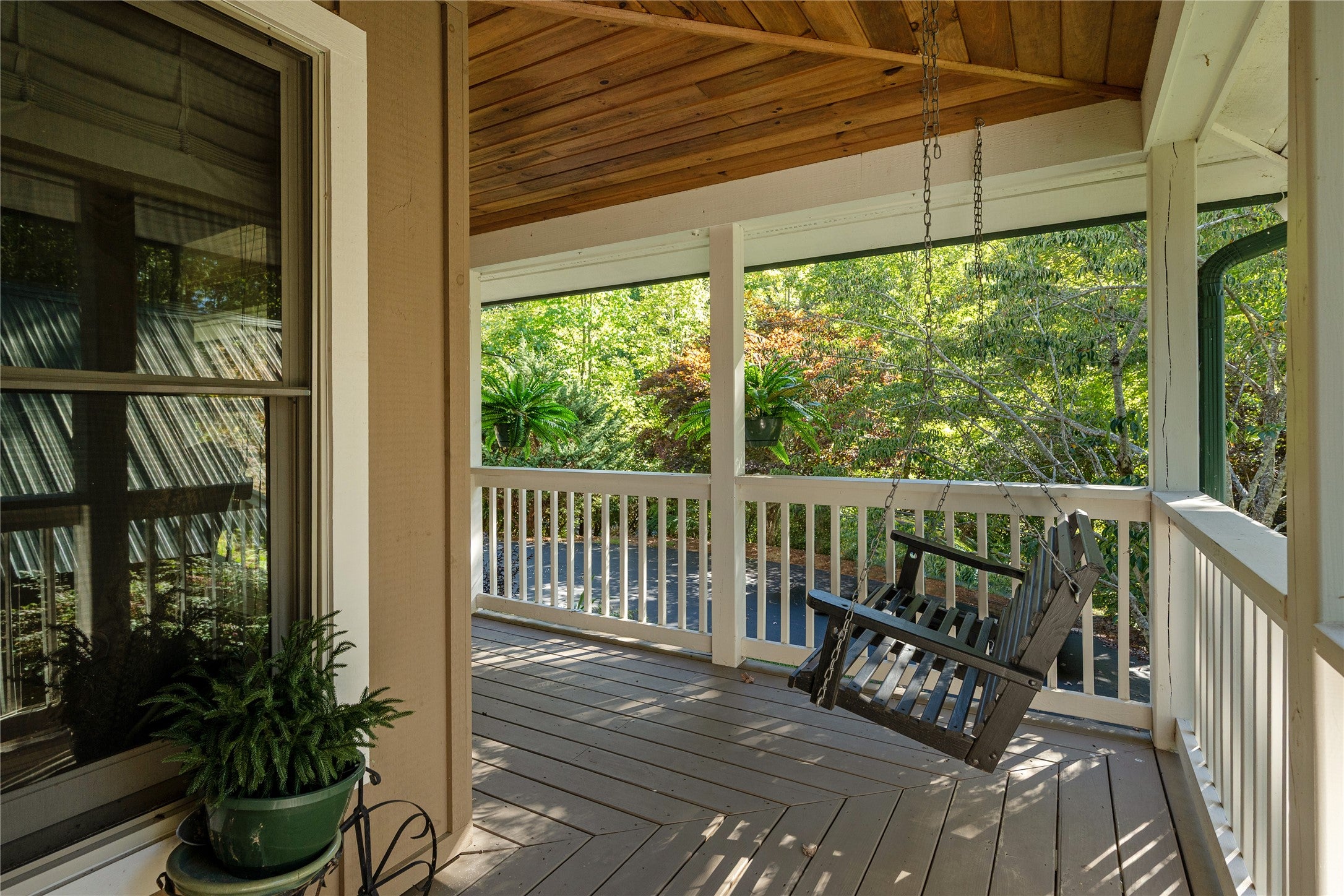 112 Lupton Road Sapphire, NC 28774 - Photo 14 of 100 Gallery Image 14