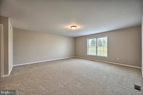 $2,150 | 2086 Deer Run Drive, Hummelstown, PA 17036