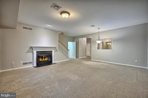 $2,150 | 2086 Deer Run Drive, Hummelstown, PA 17036