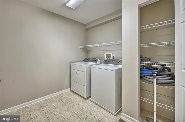 $2,150 | 2086 Deer Run Drive, Hummelstown, PA 17036