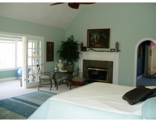 44 Arrowhead Farm Road Boxford, MA 01921 - Photo 12 of 28