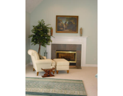 44 Arrowhead Farm Road Boxford, MA 01921 - Photo 13 of 28