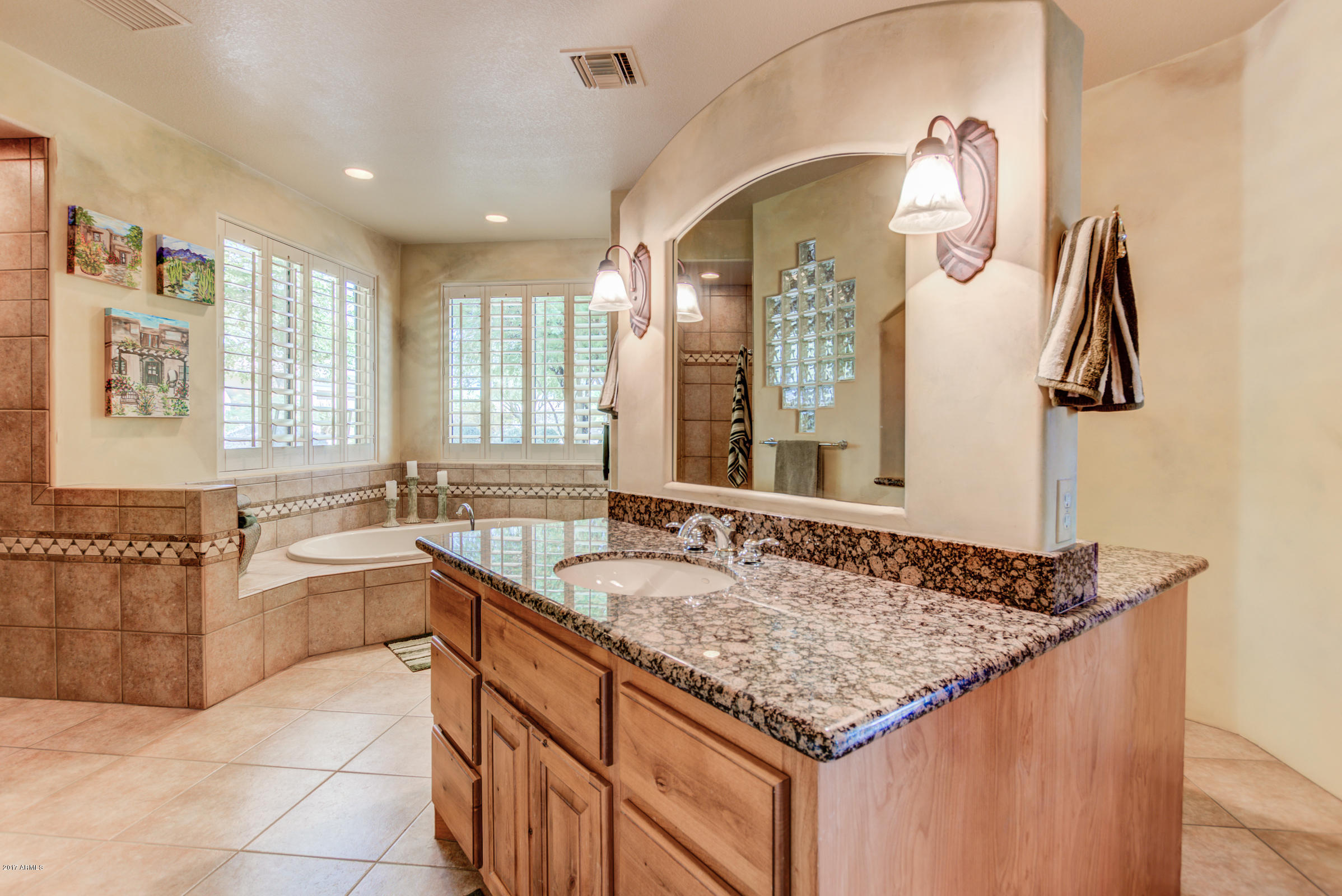 18402 East Picacho Road Rio Verde, AZ 85263 - Photo 21 of 43 2 sided vanities