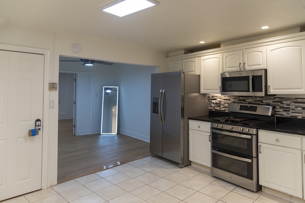 144 Salem Street, Unit 1 Boston, MA 02113 - Photo 4 of 15