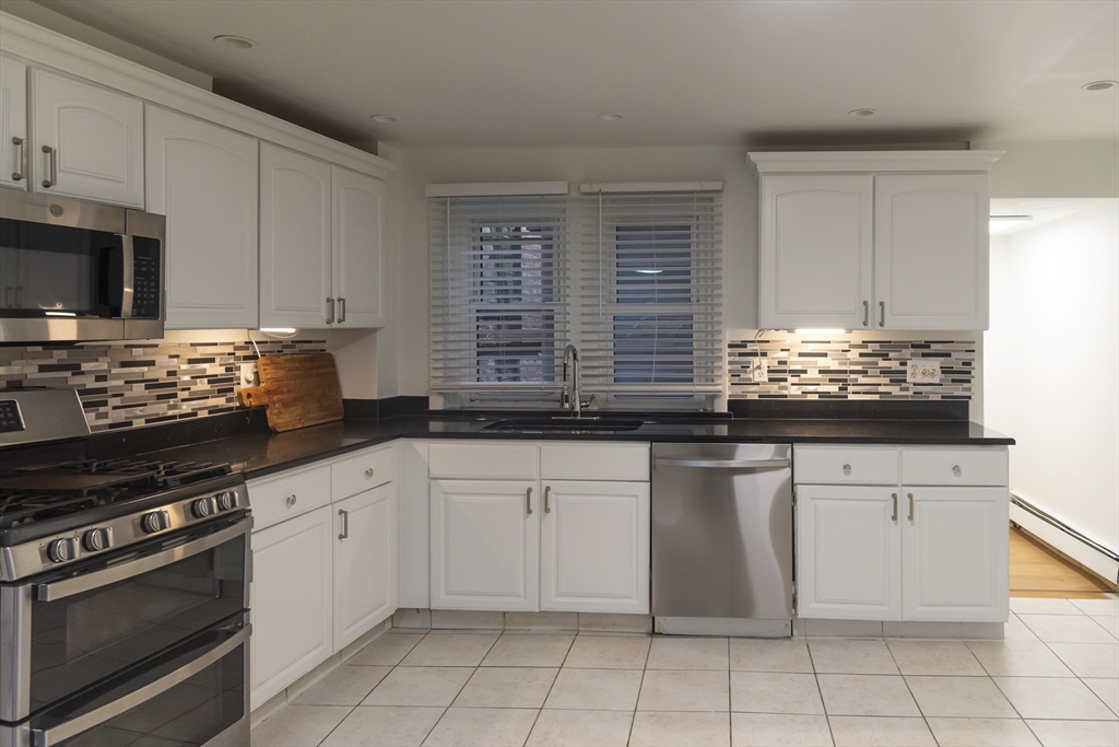 144 Salem Street, Unit 1 Boston, MA 02113 - Photo 5 of 15