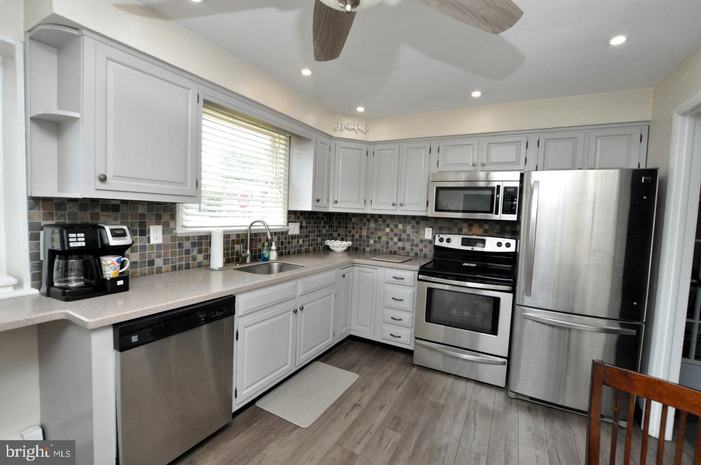 407 Oak Street Riverside, NJ 08075 - Photo 10 of 29