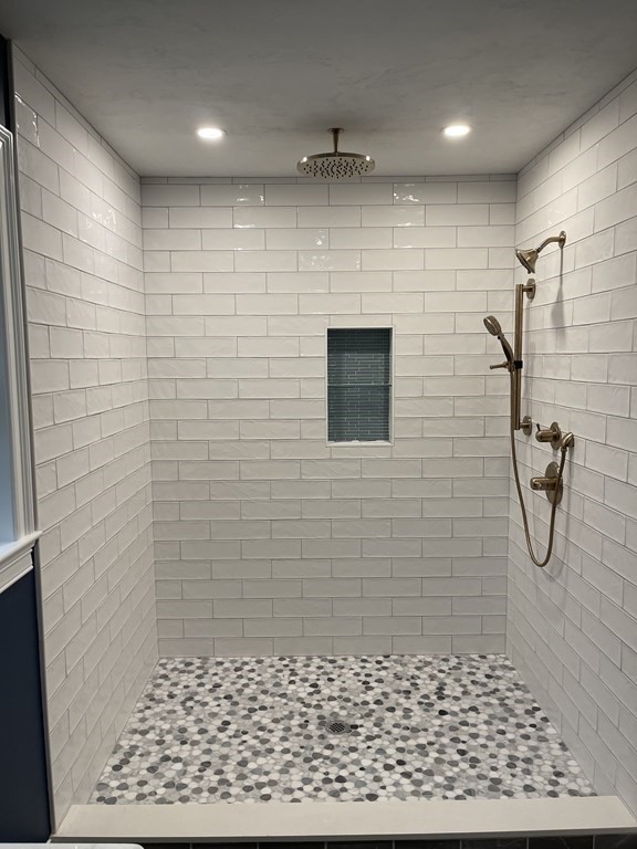 118 Oxford Road Charlton, MA 01507 - Photo 11 of 15