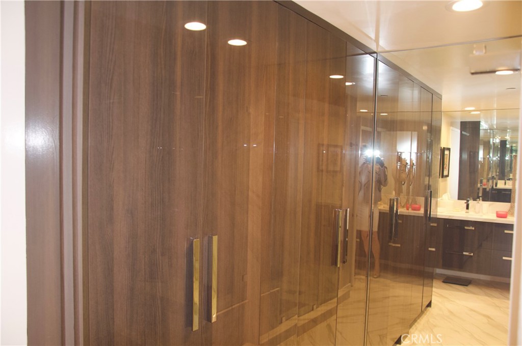 850 East Ocean Boulevard, Unit 1506 Long Beach, CA 90802 - Photo 19 of 58 a bathroom with a shower